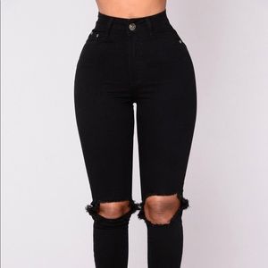 Fashion Nova High waisted ripped knee jeans